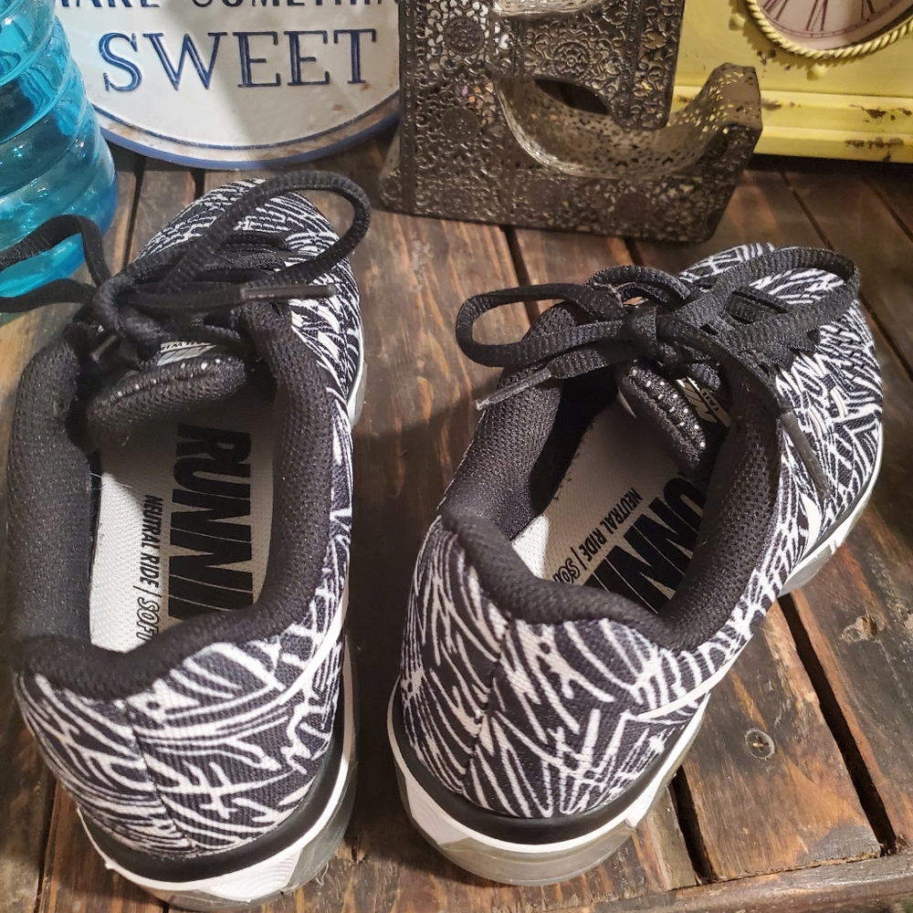 Nike Air Max - Picture 5 of 5